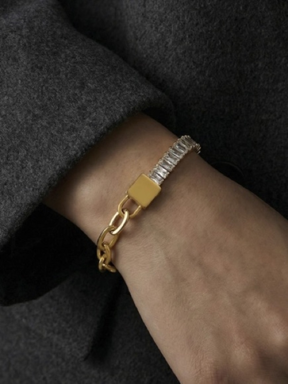 Gold Chain Bracelet with Lock Gold Chain Bracelet with Lock and Crystal Accents